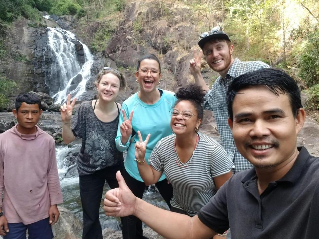 Tribal Village Homestay & Trekking Banlung Szoba fotó